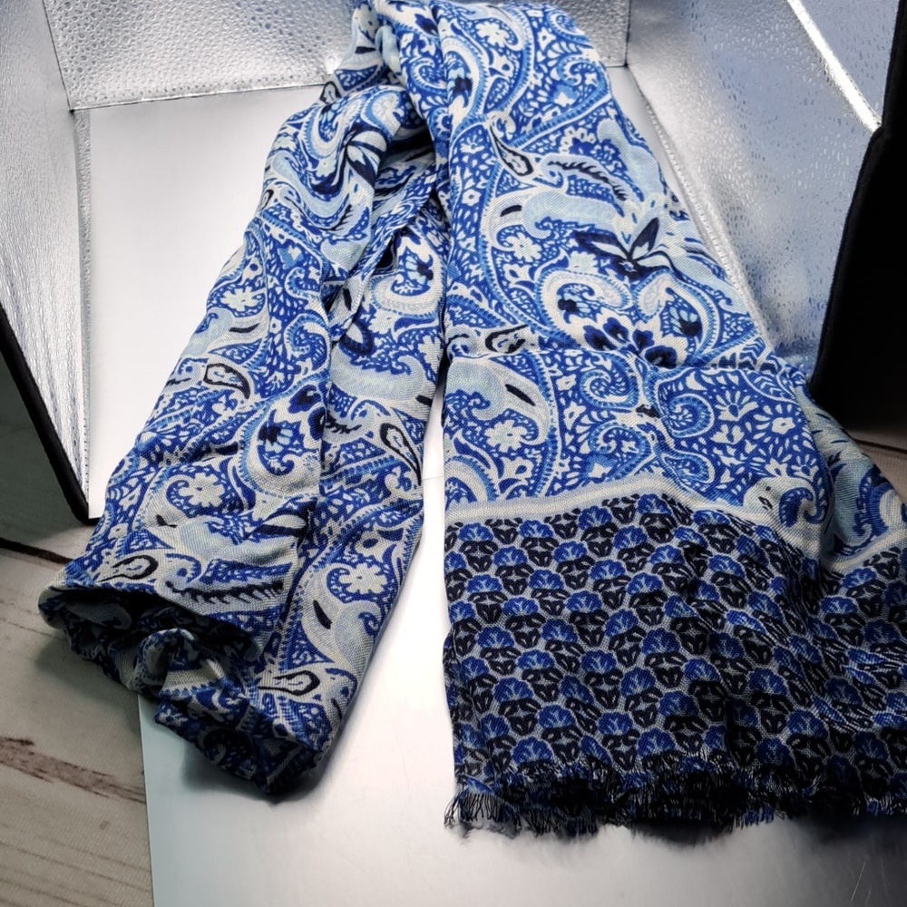 Talbots Blue and White Paisley Small Fringe Scarf